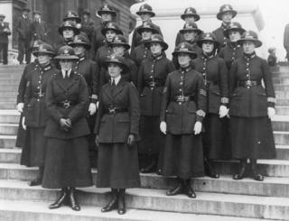 1919年5月18日倫敦第一批女警察