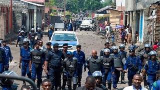 Une forte présence militaire et policière a été notée.