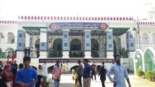 ঢাকার হোসাইনি দালান, এখান থেকে বের হয় শিয়াদের তাজিয়া মিছিল।