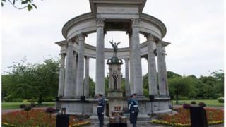 caerdydd