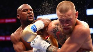 Golpe de Mayweather a McGregor