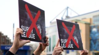 Chelsea fans protest against the European Super League