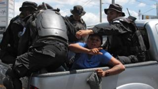 Mujer detenida