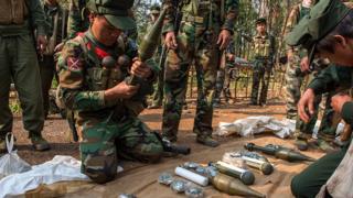 မဟာမိတ် ၃ ဖွဲ့