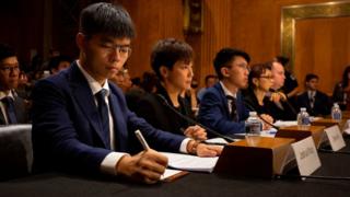 Joshua Wong cùng các nhà hoạt động Hong Kong ra điều trần trước Ủy ban Điều hành của Quốc hội Đặc trách về Trung Quốc tại Thượng viện Mỹ hồi tháng 9