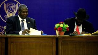 Riek Machar iyo Salva Kiir oo heshiish kulala saxiixday xaflad ka dhacyday Suudaan
