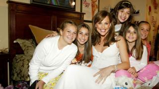 Jennifer Garner with friends at the 13 Going on 30 premiere
