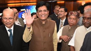 बजट 2019, इनकम टैक्स स्लैब, पीयूष गोयल, अंतरिम बजट, Budget 2019, Income tax sops, interim budget, लोकसभा चुनाव 2019, Budget2019, BudgetSession2019, Piyush Goyal, Finance Minister
