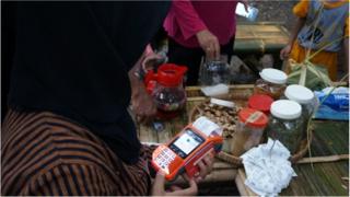 bisnis, uang