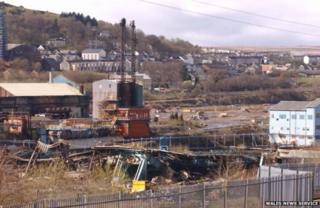 Y Cymoedd
