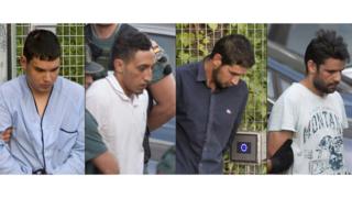 (ki-ka) Mohamed Houli Chemlal, Driss Oukabir, Salah El Karib, dan Mohamed Aallaa.