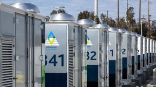 Almacenaje de energía en baterías de litio (Foto: AES Energy Storage)