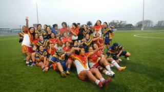 Футболисты женской регби Тонга в 2013 году