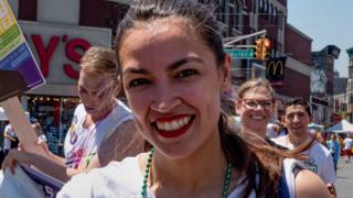 28 yaşındaki Latin kökenli siyasetçi Alexandria Ocasio-Cortez