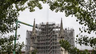 Arbeiten auf der Kathedrale Notre-Dame in Paris, Frankreich, 08. Juni 2020