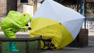 Salisbury-də ötən həftə Sergey Skripal və onun qızına qarşı işlədilmiş kimyəvi maddənin Moskvadan qaynaqlandığını demək hələ tezdir.