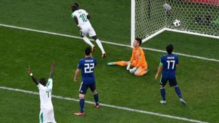 Sadio Mané sur le premier du Sénégal à la 11e minute.