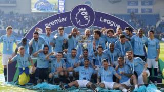 Manchester City ta lashe Kofin Premier, FA, Kofin League a bara