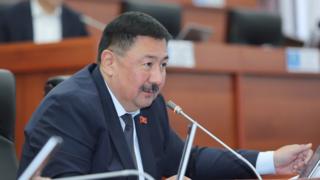 ЖКнын депутаттык комиссия мүчөсү Алмазбек Токторов Бишкек ЖЭБди модернизациялоодо коррупциялык элементтер бар дейт