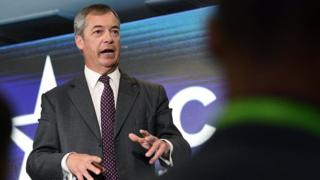 Nigel Farage alimsifia Malkia Elizabeth na akasema anatumai ataishi miaka mingi sana
