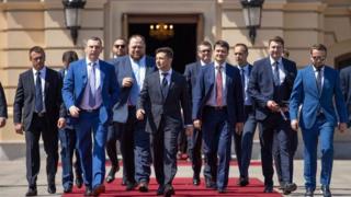 Владимир Зеленский со своей командой