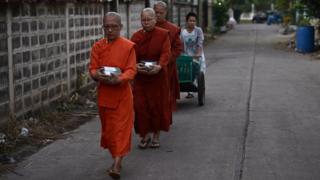 ภิกษุณี