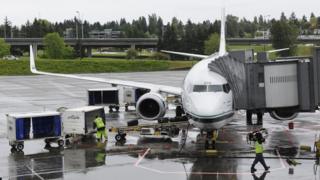 Alaska Airlines Boeing 737-800