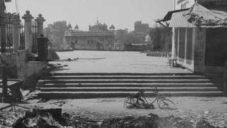 अमृतसर में स्वर्ण मंदिर
