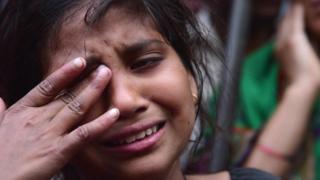 రోదిస్తున్న చిన్నారి
