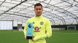 L'attaquant belge de Chelsea a été ainsi récompensé pour avoir inscrit trois buts et fait une passe décisive dans les matches de Championnat d'Angleterre joués le mois dernier.