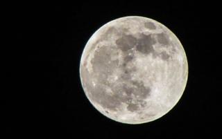 Sunday night's super moon (seen from Oxfordshire)