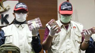 Barang bukti korupsi