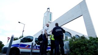 Paris mosque: Man hold after ‘trying to impel throng with vehicle’