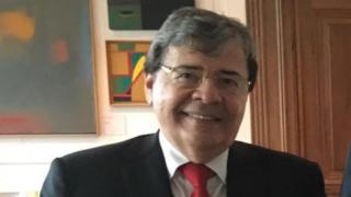 Carlos Holmes Trujillo