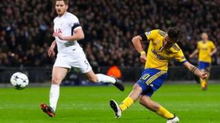 Paulo Dybala lokacin da ya ci Tottenham ta biyu