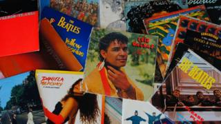 Álbuns de axé e dos Beatles