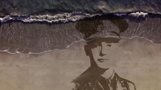 Масштабный портрет пострадавшего от Первой мировой войны, созданный художниками по песку Sand In Your Eye, будет нарисован в песке во многих местах и ??смыт при входе в прилив.