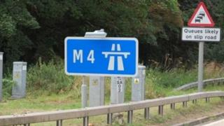 Damwain M4