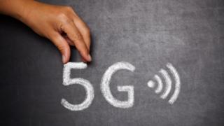 கொரோனாவுக்கும் 5 ஜி இணையத்துக்கும் தொடர்பா? - "முட்டாள்தனம் இது" :ஆய்வாளர்கள்