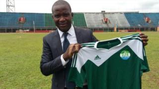 Keister ajoute qu'il devra compter sur des joueurs basés à l'étranger pour jouer les matches de qualification de la Coupe d'Afrique des Nations