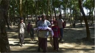 মিয়ানমারে অত্যাচার নির্যাতনের শিকার রোহিঙ্গাদের অনেকে সেখান থেকে পালিয়ে আশ্রয় নিয়েছে বাংলাদেশে