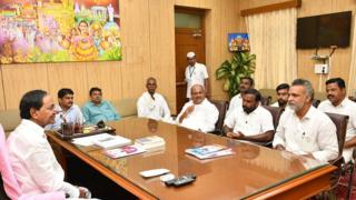 నాందేడ్ ప్రాంత నాయకులతో కేసీఆర్