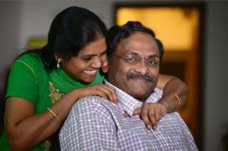 సహచరి వసంతతో జీఎన్ సాయిబాబా