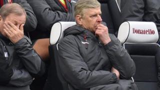 Arsene Wenger da daya daga cikin mataimakansa