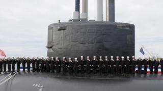 подводная лодка "Нью-Гемпшир" класса "Вирджиния" во время спуска на воду