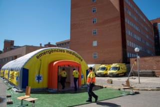 View of a field hospital set up by health authorities next to Arnau de Vilanova Teaching Hospital in Lleida, Catalonia, 3 July