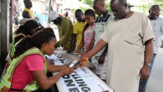 Ndị na-edenye aha na INEC