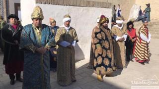 Томошалар ҳар куни икки маҳал намойиш этилади