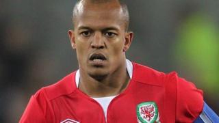 Robert Earnshaw