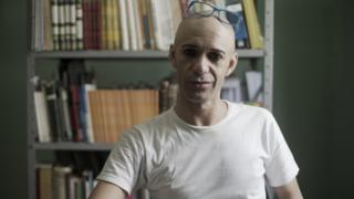 Léia em biblioteca da penitenciária de Pinheiros 2